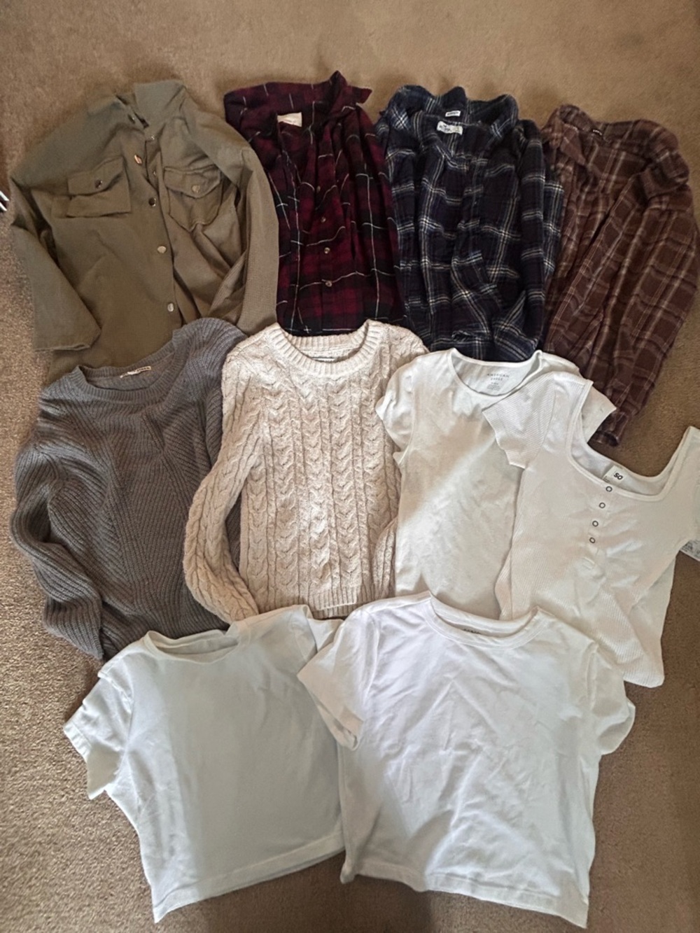 Women’s clothing bundle - swipe to see pictures. Small/medium clothing bundle